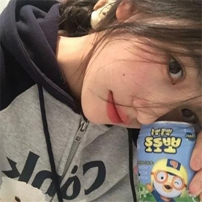 在冷漠的他怀里撒个娇